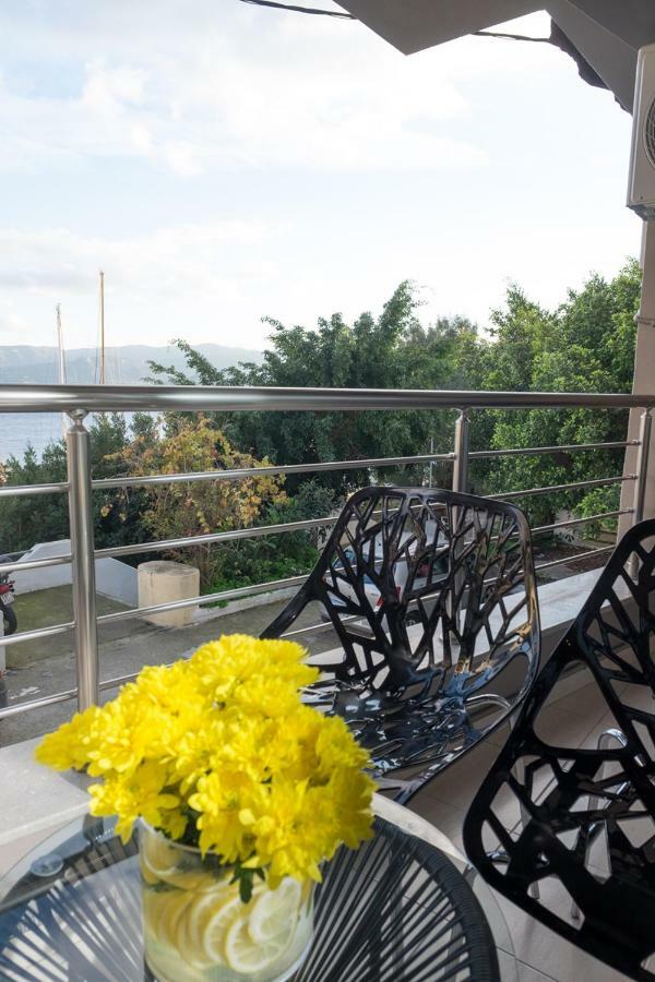 Holy Paraskevi Apartment Ágios Nikólaos Екстериор снимка