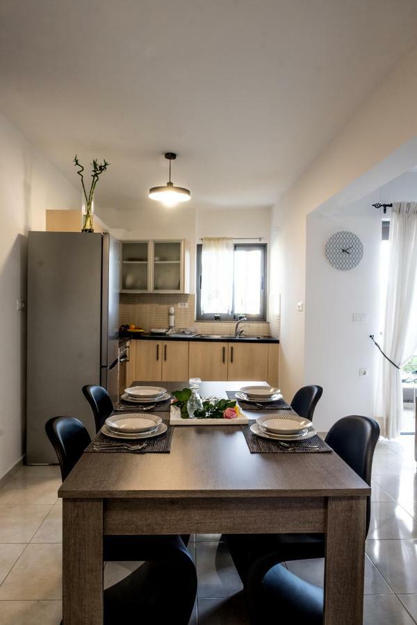 Holy Paraskevi Apartment Ágios Nikólaos Екстериор снимка